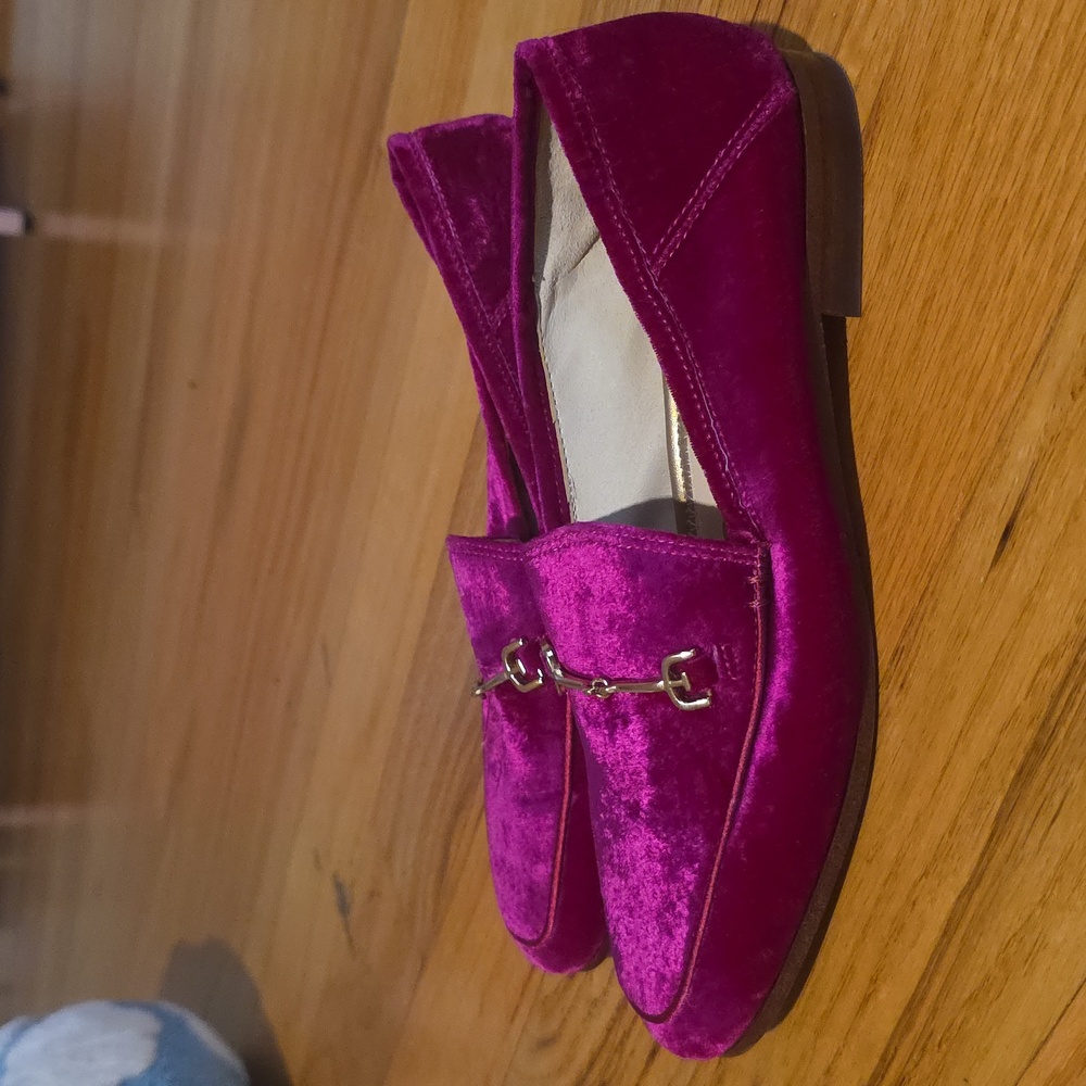 Sam Edelman Loraine Bit Loafer in Raspberry Velvet: Size 7 - Picture 5 of 6